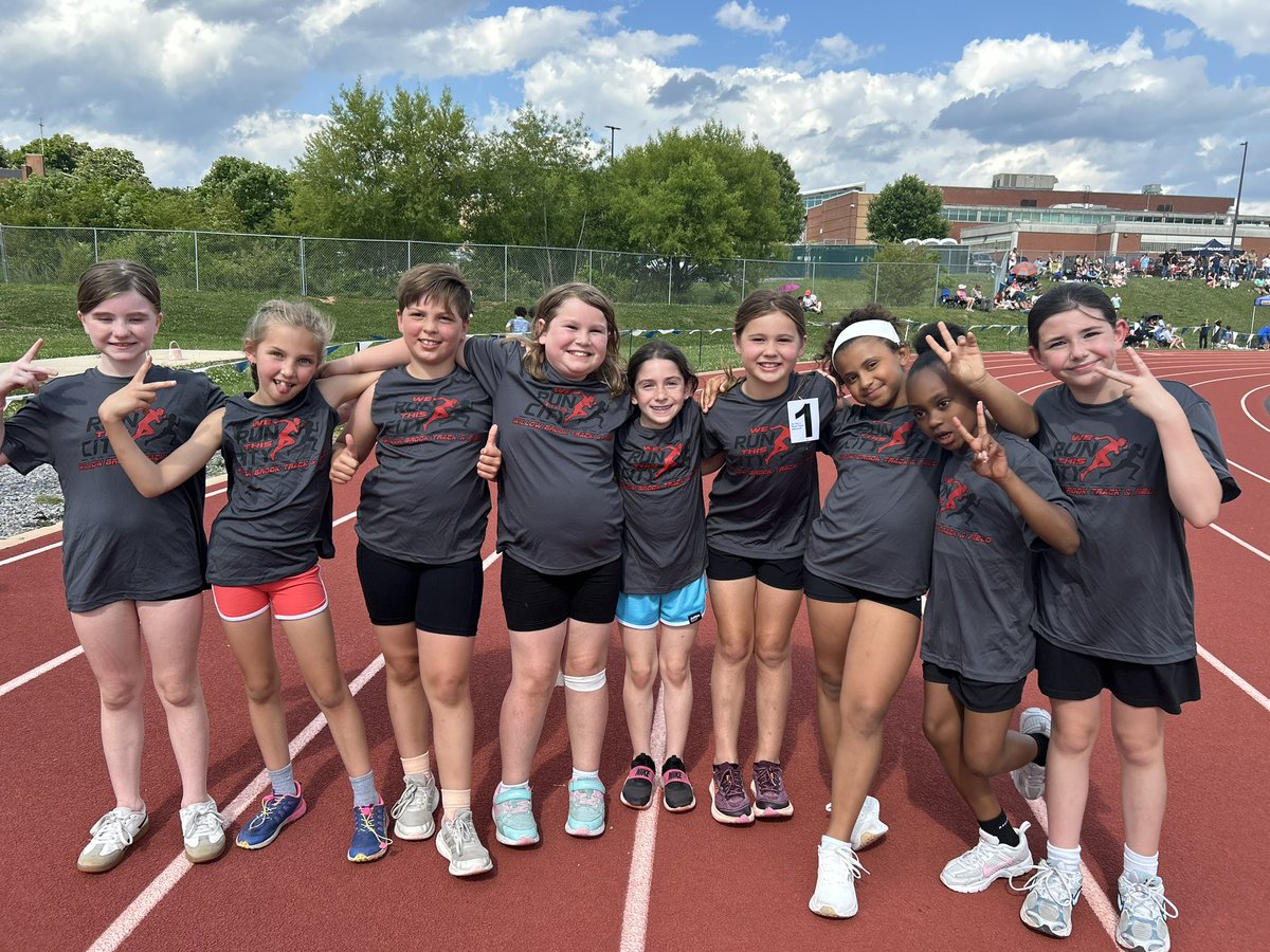 WBESbears's tweet photo. @ORSchools Elementary Track Meet was a success! Our Willow Brook Bears left it all out there! https://t.co/7MVmusJILd