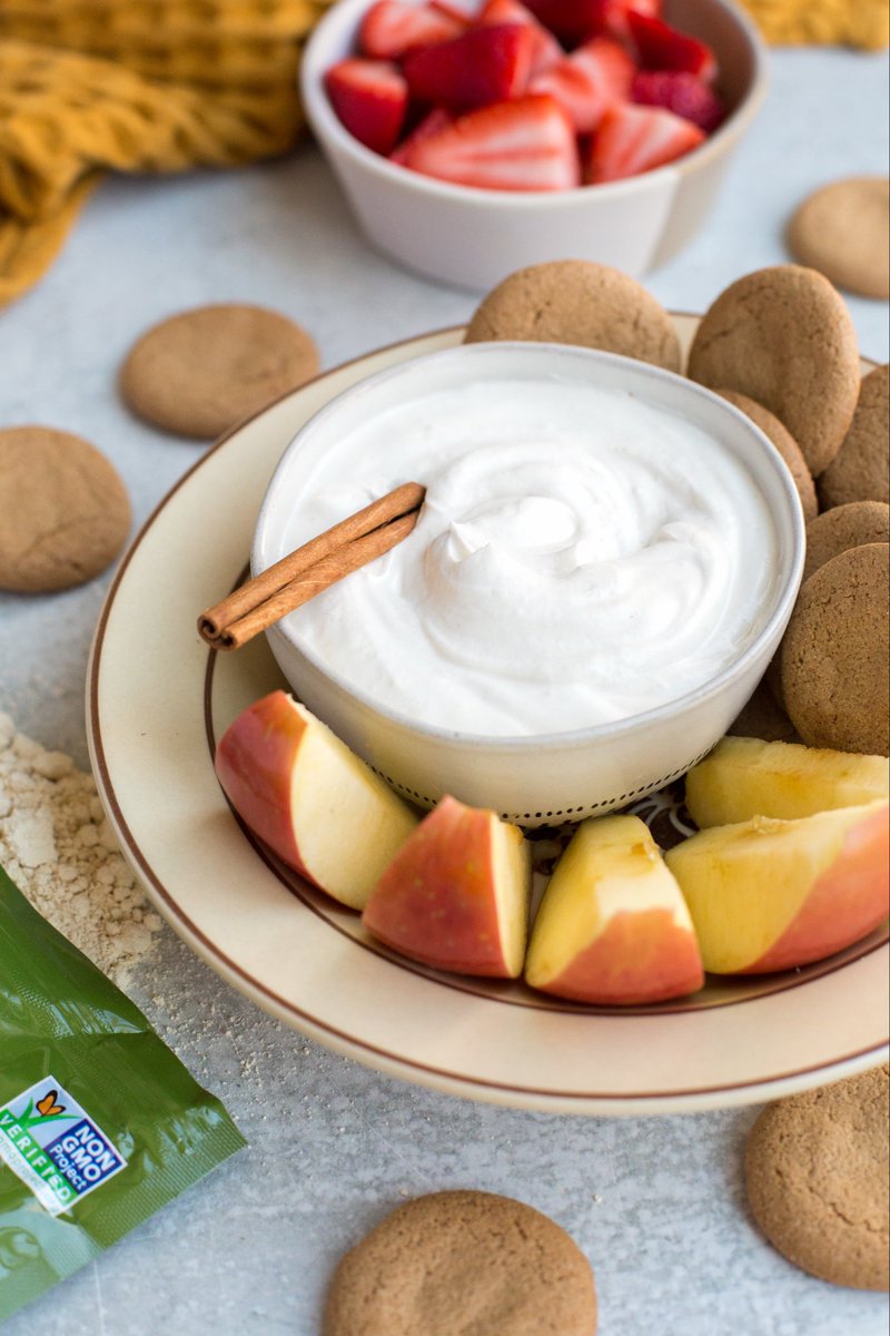 NooshBrands's tweet photo. A midday yogurt snack is all you need to satisfy those hangry feelings 😋🍎 

#proteinpowder #proteinsnack #veganprotein #plantbasedprotein #yogurtdip https://t.co/fUr1tHMdy5