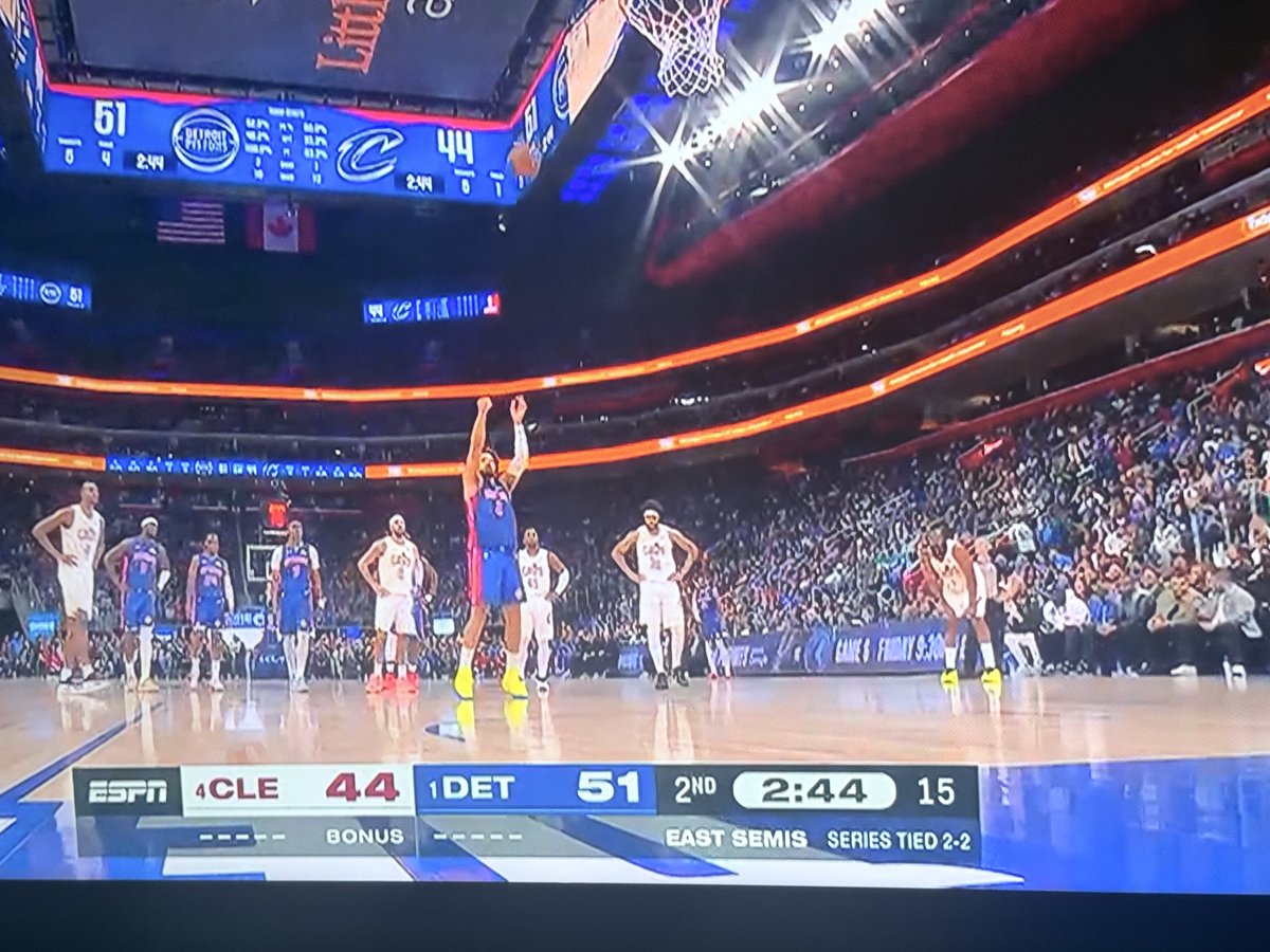 derrell4133's tweet photo. Detroit coming off a 7 game stretch down by 3-1 I’m kinda thinking Cavs  overmatched them would be too overwhelming offensively.

Games 1 &amp; 2 had me thinking “Cade &amp; Tobias the issue here,they seem to bring a ferocious all team defensive presence also“ 2-2 this game 5 significant https://t.co/e6PEV9QagT