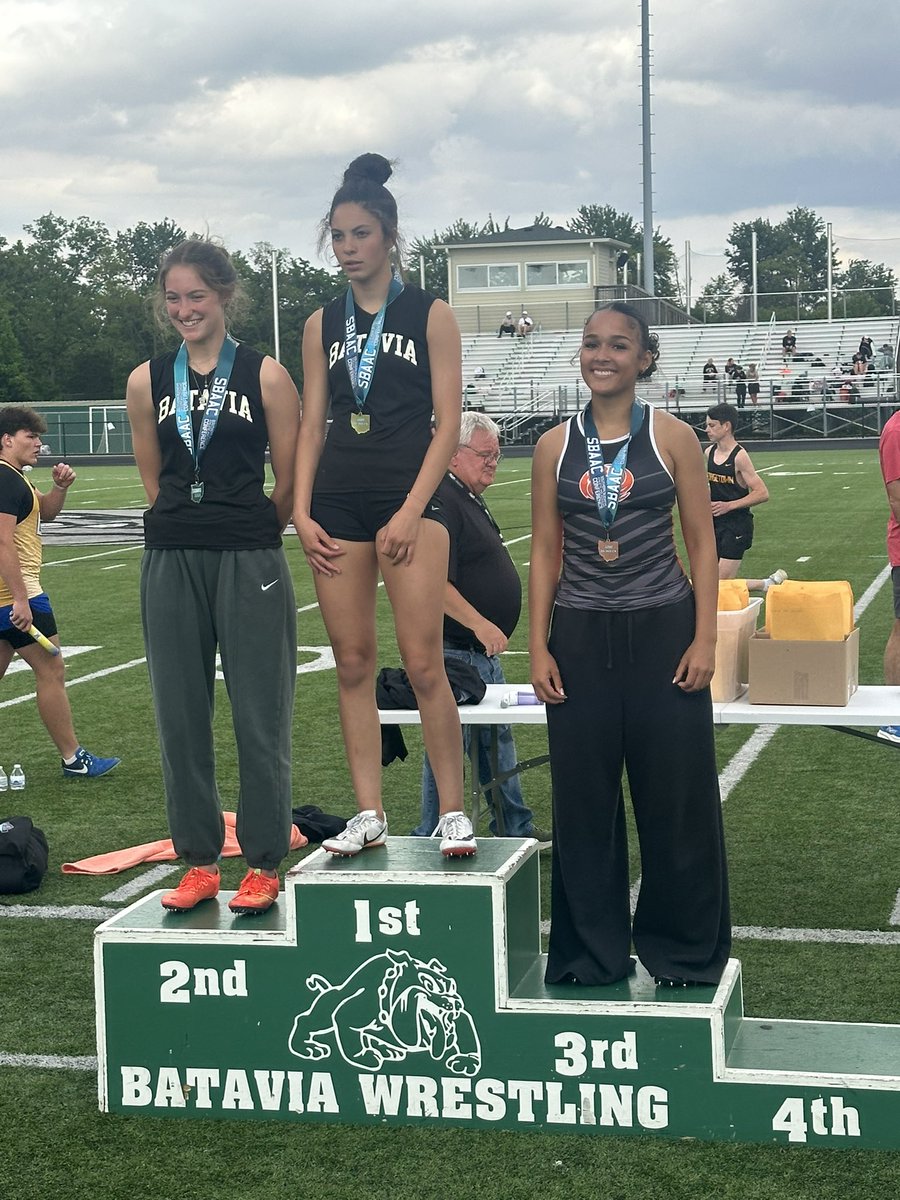 WHSCaneAD's tweet photo. Autumn Byrd
3rd in 100 M Hurdles https://t.co/nBtRHWbb8Q