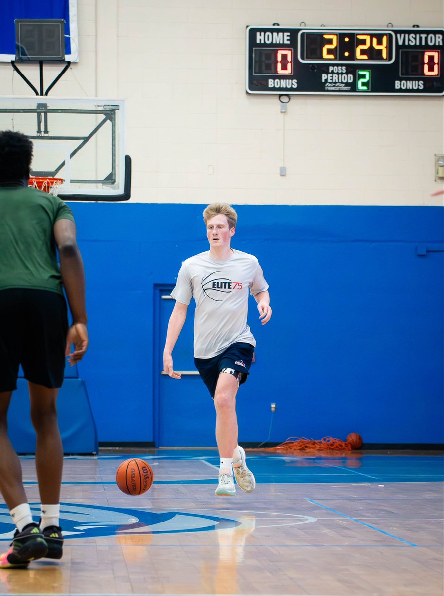 CT_Elite_BBall's tweet photo. Players to watching during live period:

(‘27) 6’5 G/F- Zach Fallquist has been proven himself to be shot maker and consistent 3 level scorer. HIGHLY regarded recruit for NESCAC schools. Wouldn’t be surprised if D2s and Ivy’s got in the mix. @zach_fallquist @GFAbasketball 

(‘27) 6’6 F- Michael Hoffman is a bruiser. Relentless in the paint. Rebounds and blocks shots. Finishes around the basket. High academic D3s should be in the mix for this young man. @Mike_hoffman30 @CoachM_AOFhoops