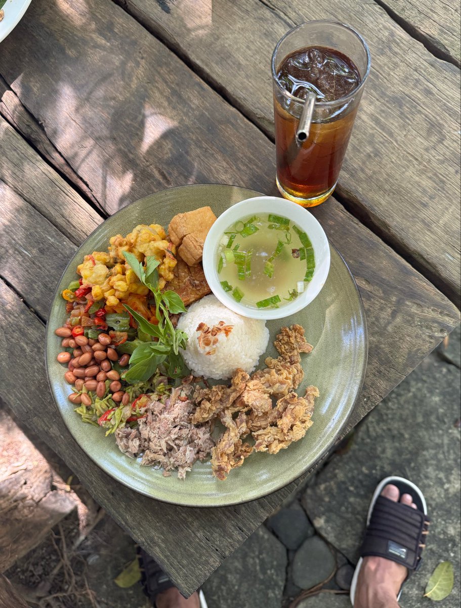 kopiitem tweet media