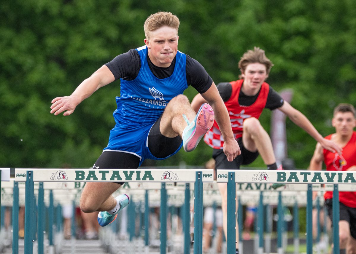ClerSunSports's tweet photo. Clermont County schools did their thing tonight in the final day of the SBAAC Track and Field Championship Meet. 

In the National Division, @CNE_TracknField girls edged out Williamsburg while the Wildcats claimed the boys version, and Batavia swept the American Division. https://t.co/M3boD3k5bT