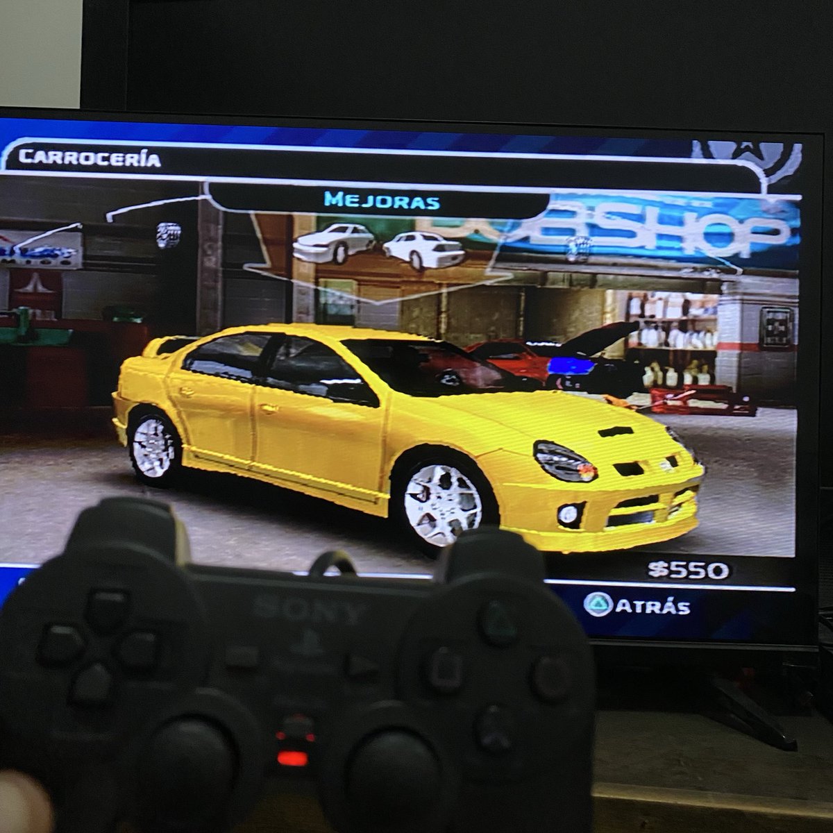 SVazquez55's tweet photo. Jugué 10-15 min al Midnight Club 3 Dub Edition y me dieron ganas de volver 15 años en el tiempo para disfrutarlo debidamente. Medio tarde estrenarlo en big 2026😵💫.
Ya ese ratito alcanzó para decir que es en varios aspectos, superior a varios Need For Speed. #midnightclub #ps2 https://t.co/vXDcbLKTHa