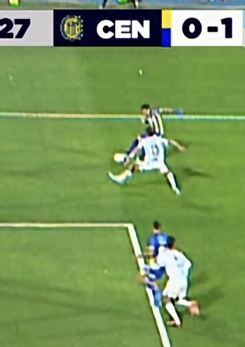 LuCabanillas's tweet photo. @DiarioOle MAL ANULADOOOOO Y OLE NO DICE NADA!!!! https://t.co/6q7ZglCsvO