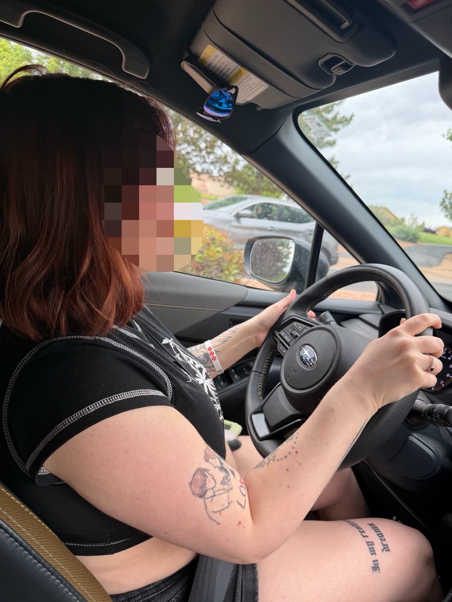 changchacco's tweet photo. i DID NOT hit dwaekki with my car…#GOODDRIVER https://t.co/2aaRbdtI3q