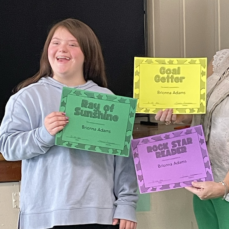 gctjrhigh's tweet photo. Congratulations to all of our self-contained students on the awards they received at today’s awards assembly! We are so proud of each of you and your accomplishments. Yet another reason why It’s A Great Day To Be A Junior Eagle! 🦅 https://t.co/WTismwrnl6