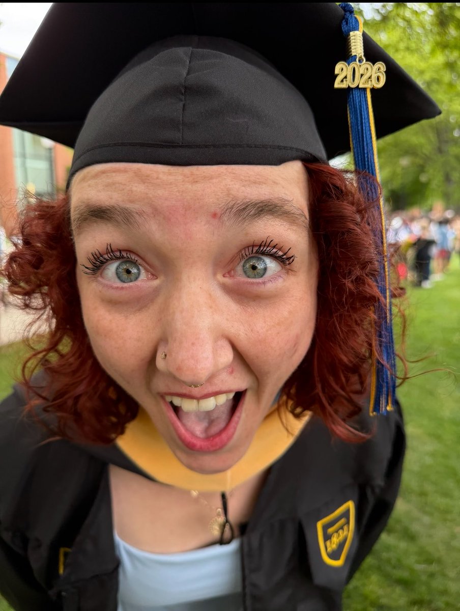 @ jules • mastered it🎓 tweet media