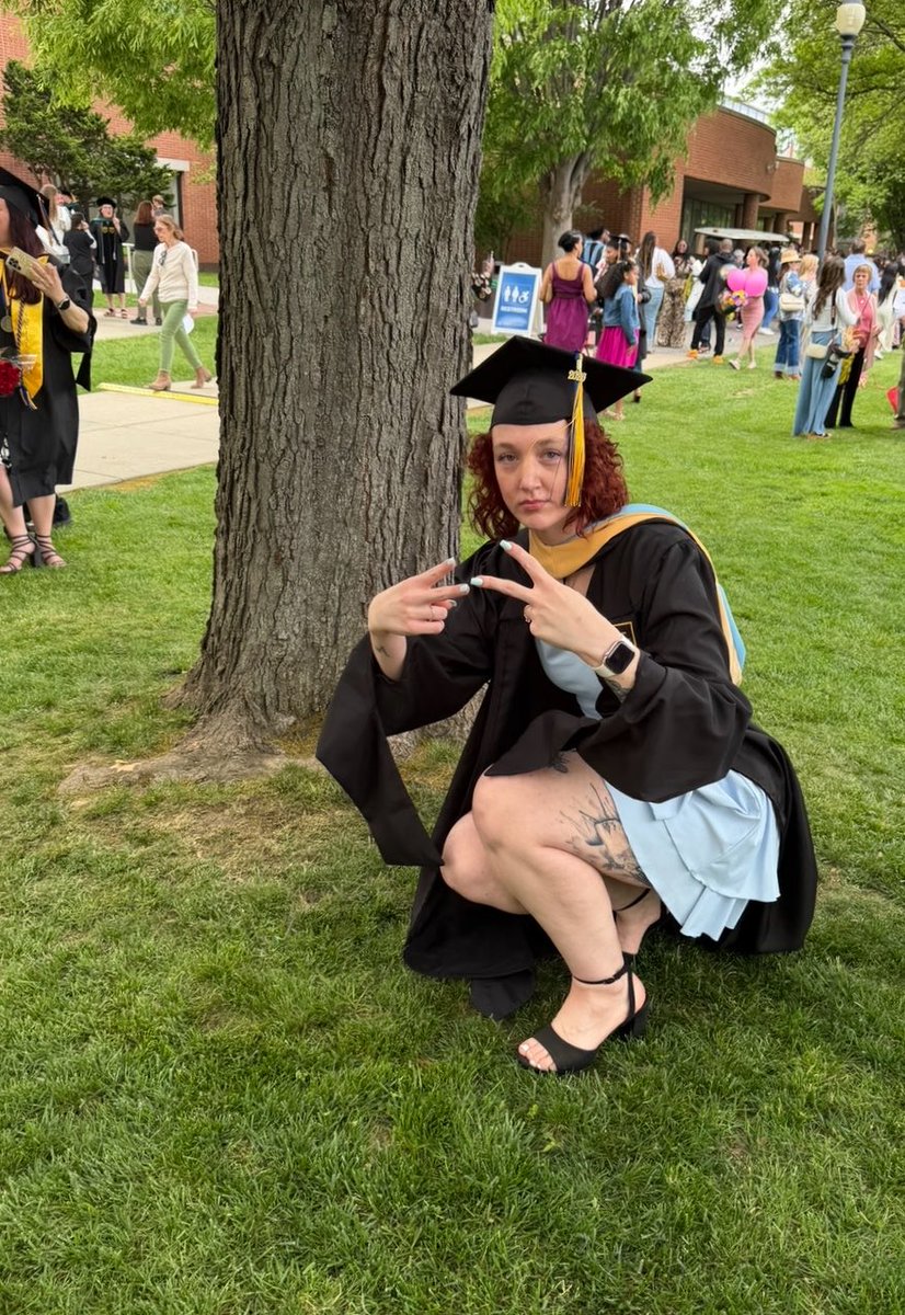 @ jules • mastered it🎓 tweet media