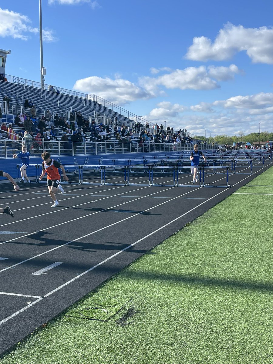 school_carroll's tweet photo. More pictures from the conference track meet! Pt2. #WeARREChargers https://t.co/4CZBoqenRc