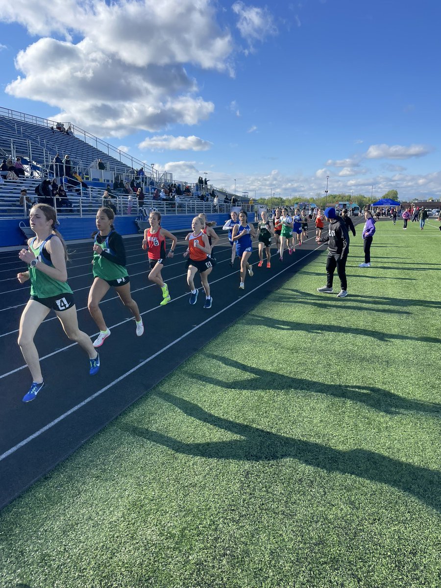 school_carroll's tweet photo. More pictures from the conference track meet! Pt2. #WeARREChargers https://t.co/4CZBoqenRc