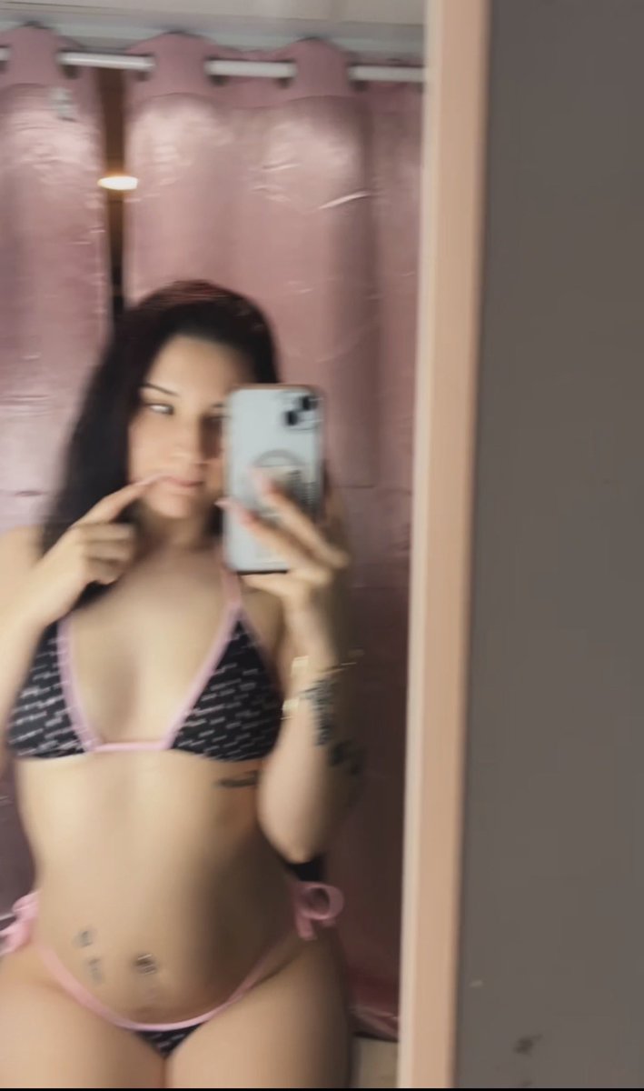 snowbunnyxo401's tweet photo. Make me your lock screen 🫦 https://t.co/Yx56ew7w2a