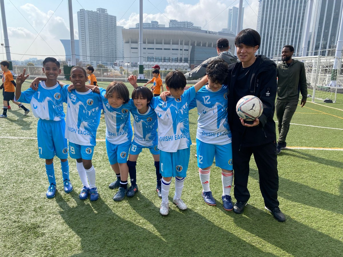 EnishiIntSchool's tweet photo. Last month our students gave their absolute best effort on the pitch and are coming home with the 1st place trophy at Futsal Tournament in Tokyo!~ https://t.co/lzdma56I8p