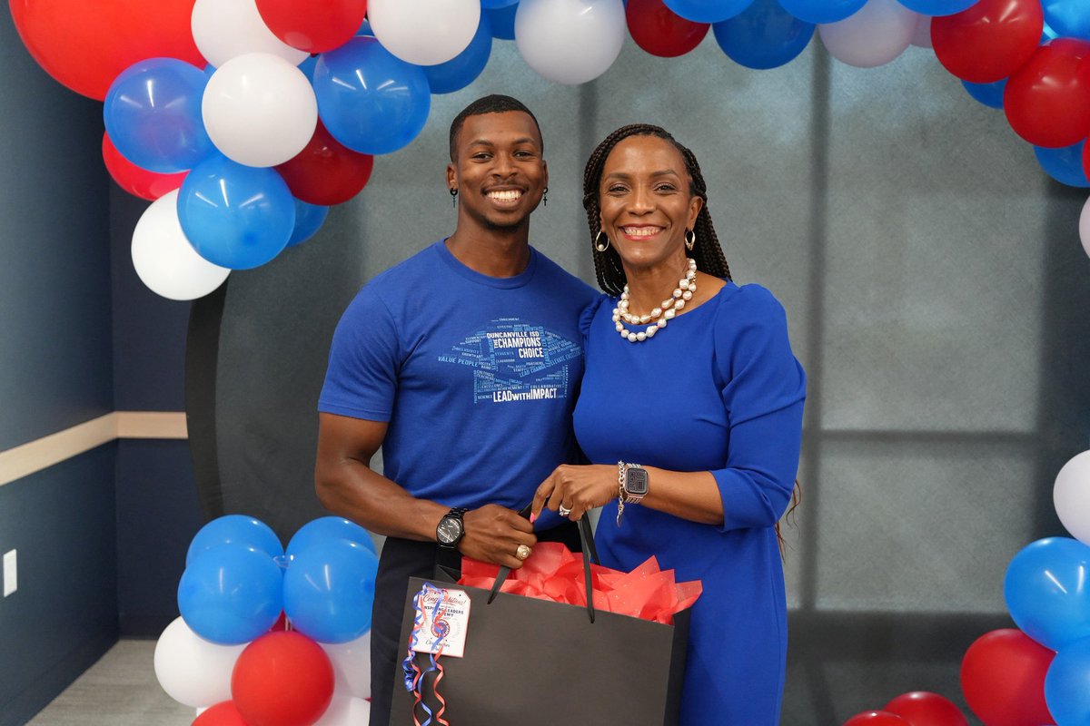 DuncanvilleISD's tweet photo. Congratulations to our 2026 Inspiring Leaders Academy cohort! 🎉 

This evening, participants had the opportunity to showcase their final presentations and receive feedback from district leaders. Through the Inspiring Leaders Academy, employees gain valuable mentorship, leadership development, and career growth opportunities that help prepare them for future success. We are proud of their hard work and dedication! 👏 #LEADwithIMPACT