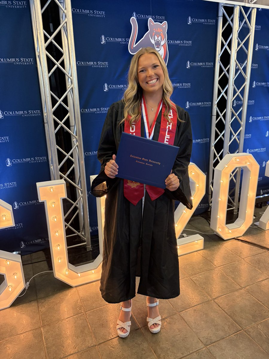 andyjcollins8's tweet photo. I can’t even begin to tell you how proud I am of you! So sorry I missed this! love you so much! https://t.co/DqT54ltxfY