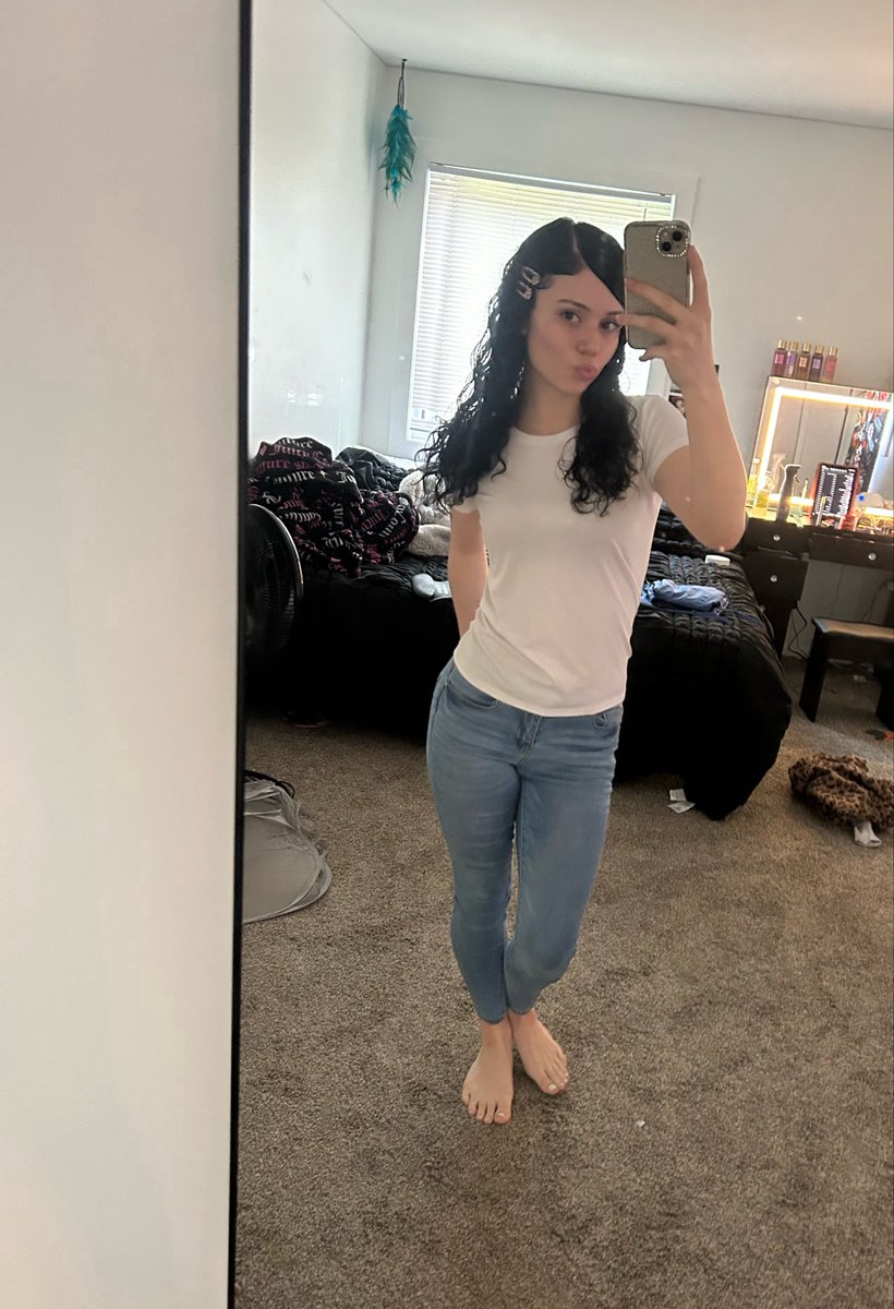 lexi tweet media