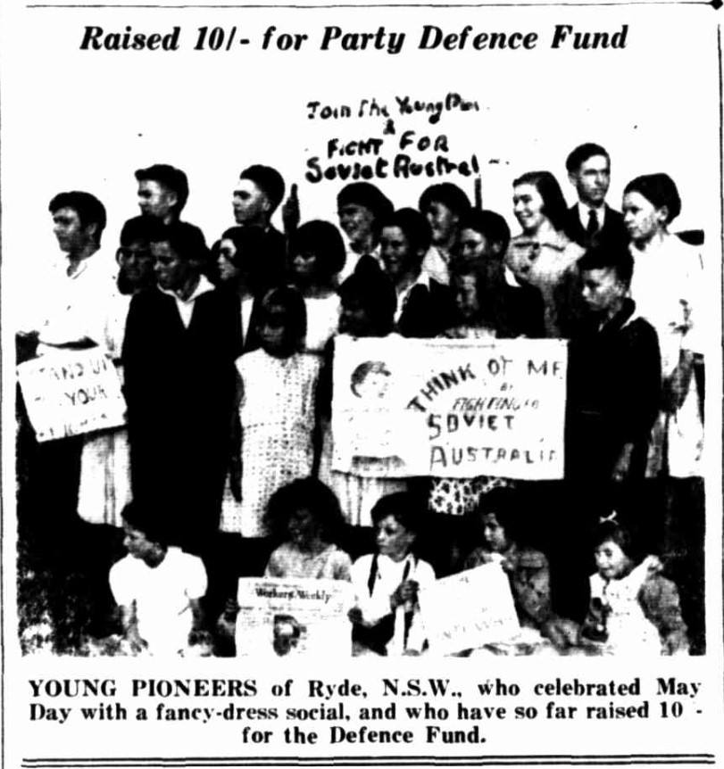 0zCommHistory's tweet photo. Young Pioneers of Ryde, NSW, during a fancy dress social, pose for a photo after raising 10 shillings for the Party Defence Fund.

(Clipping from the "Workers Weekly", 12/05/1936) https://t.co/opsmxMana4