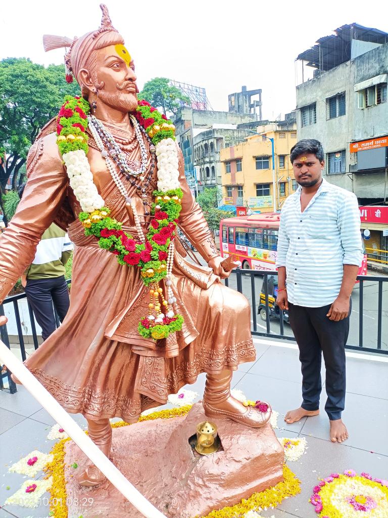 AshokPimple5's tweet photo. हिमालयाएवढे शौर्य असलेले महापराक्रमी, धर्मवीर, स्वराज्यरक्षक शिवपुत्र छत्रपती संभाजी महाराज यांना जयंती दिनी मानाचा मुजरा!
#शंभुराजे #धर्मवीर 
#छत्रपति_संभाजी_महाराज https://t.co/bgNDEPOm07