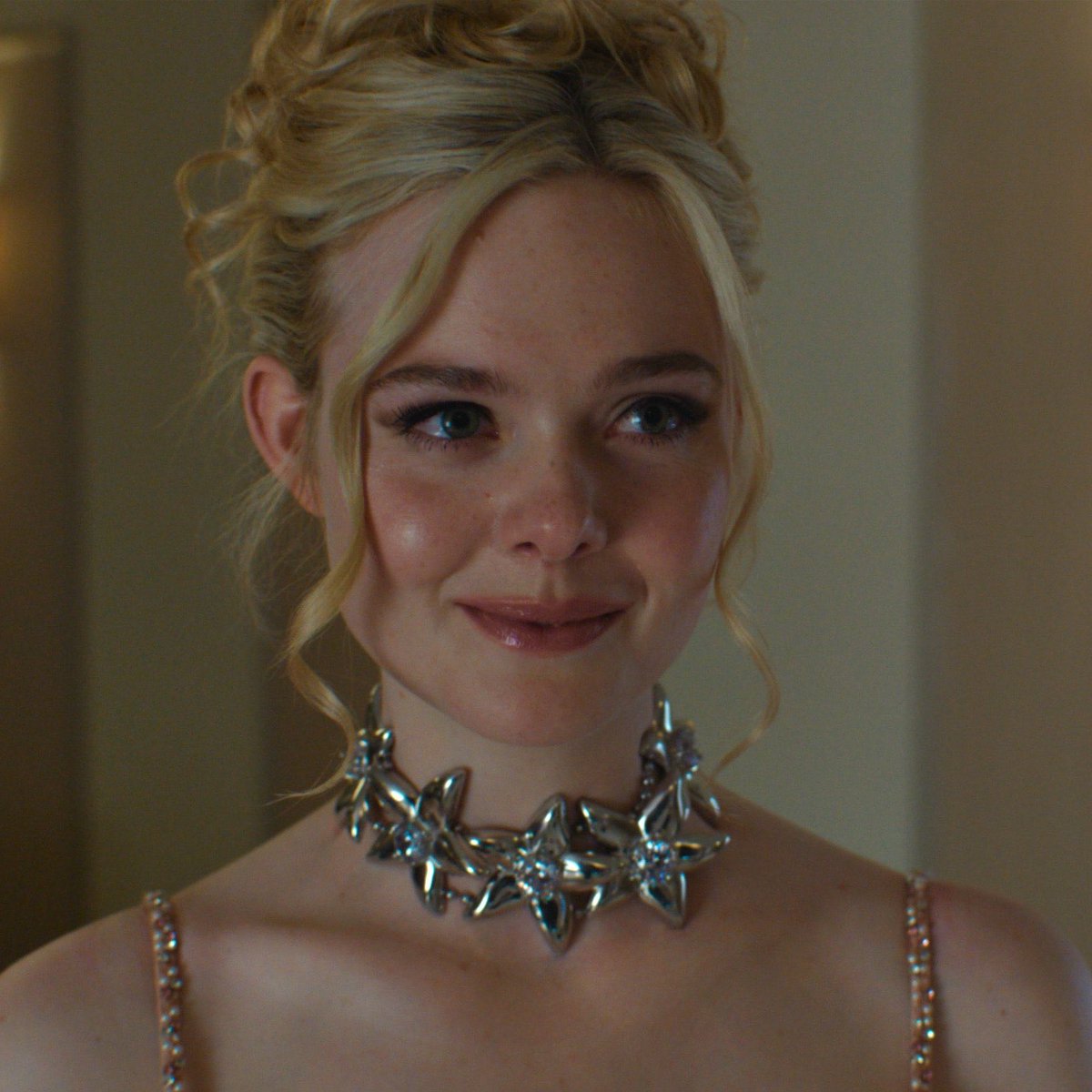 Elle Fanning Central 👽 tweet media