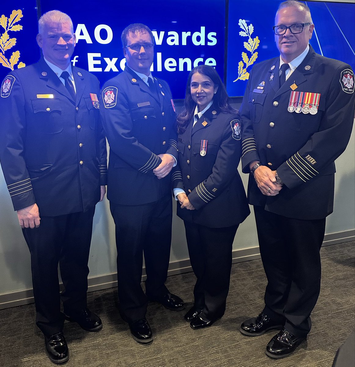 chiefboz's tweet photo. @oakvillefire had great nominees @townofoakville CAO Awards event. Very proud of all nominees & nominators recognizing excellence in each other. Great event & TEAM matters! Congrats TO Cummerson & TO Thompson on winning for an outstanding initiative. #OFDPride #FMT https://t.co/76Nf45HsYk