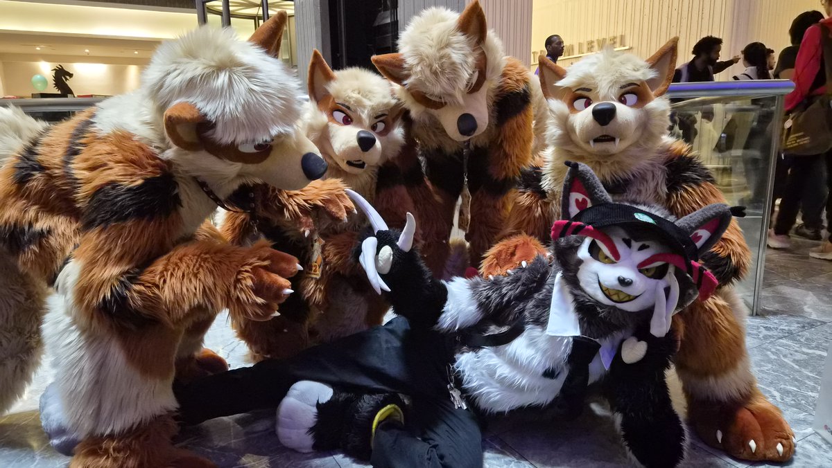 boozefiction's tweet photo. (3/10) Are any these hellhounds? I couldn't quite tell.

1. @packonines 
2. @DoctorBarkanine - teamrocketbite on Insta
3. @GonZoFreak_ 
4. @Kasar700 https://t.co/FJNHoadhrd
