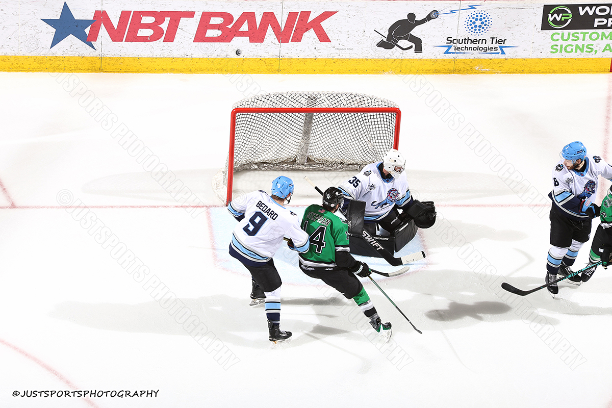 JustSports_AHL's tweet photo. 05-08-2026 BINGHAMTON BLACK BEARS vs PEE DEE ICECATS

REMOTELY TRIGGERED CAMERA AIMED AT THE GOAL

@BlackBearsFPHL
@PeeDeeIceCats
#PeeDeeIceCats
@PocketWizard
@CanonUSApro
#pocketwizard
#remotecamera
#RemoteCameras
#makeitpossible
#whereistheremotecamera
#funwithremotes https://t.co/3Qxvu2pZXT