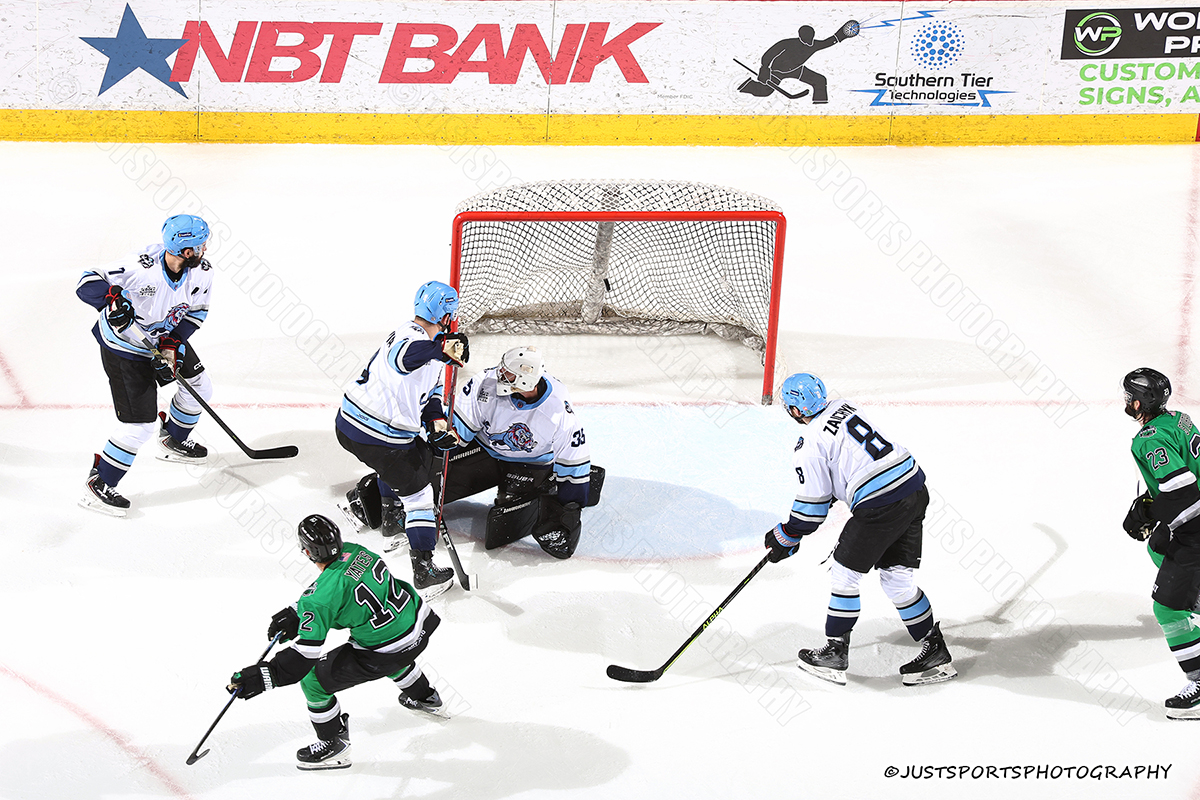 JustSports_AHL's tweet photo. 05-08-2026 BINGHAMTON BLACK BEARS vs PEE DEE ICECATS

REMOTELY TRIGGERED CAMERA AIMED AT THE GOAL

@BlackBearsFPHL
@PeeDeeIceCats
#PeeDeeIceCats
@PocketWizard
@CanonUSApro
#pocketwizard
#remotecamera
#RemoteCameras
#makeitpossible
#whereistheremotecamera
#funwithremotes https://t.co/3Qxvu2pZXT