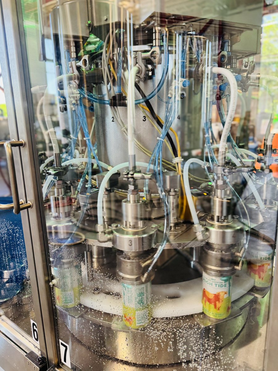 LogboatBrewing's tweet photo. IT'S ALIVE!!!
Today we fired up our new PSA CBR 12/3 rotary canning line! Here is what that actually means:
⚡ 2.5x FASTER - we went from 40 cans per minute to 100.
🔬 BETTER FILLS - counter-pressure isobarometric filling means beer lands in the can exactly the way we brewed it. https://t.co/JJ9FE4h9x1