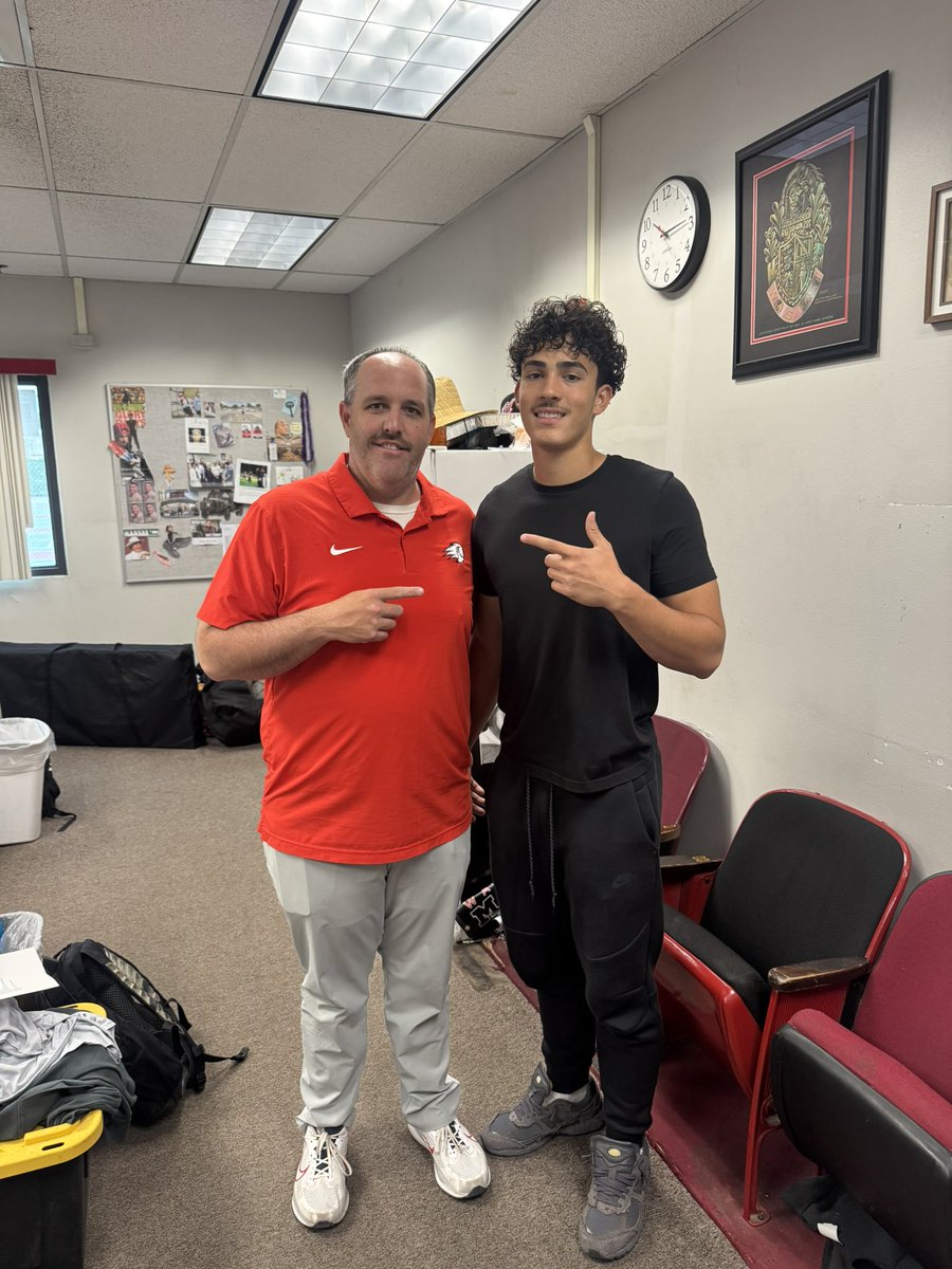 KadinSaalih's tweet photo. Great talking with coach @BenR4033 today about @UtahTech_Fball. Appreciate you stopping by!
@HartHSFootball @coachgoose54 @latsondheimer https://t.co/8HuKQuojMP