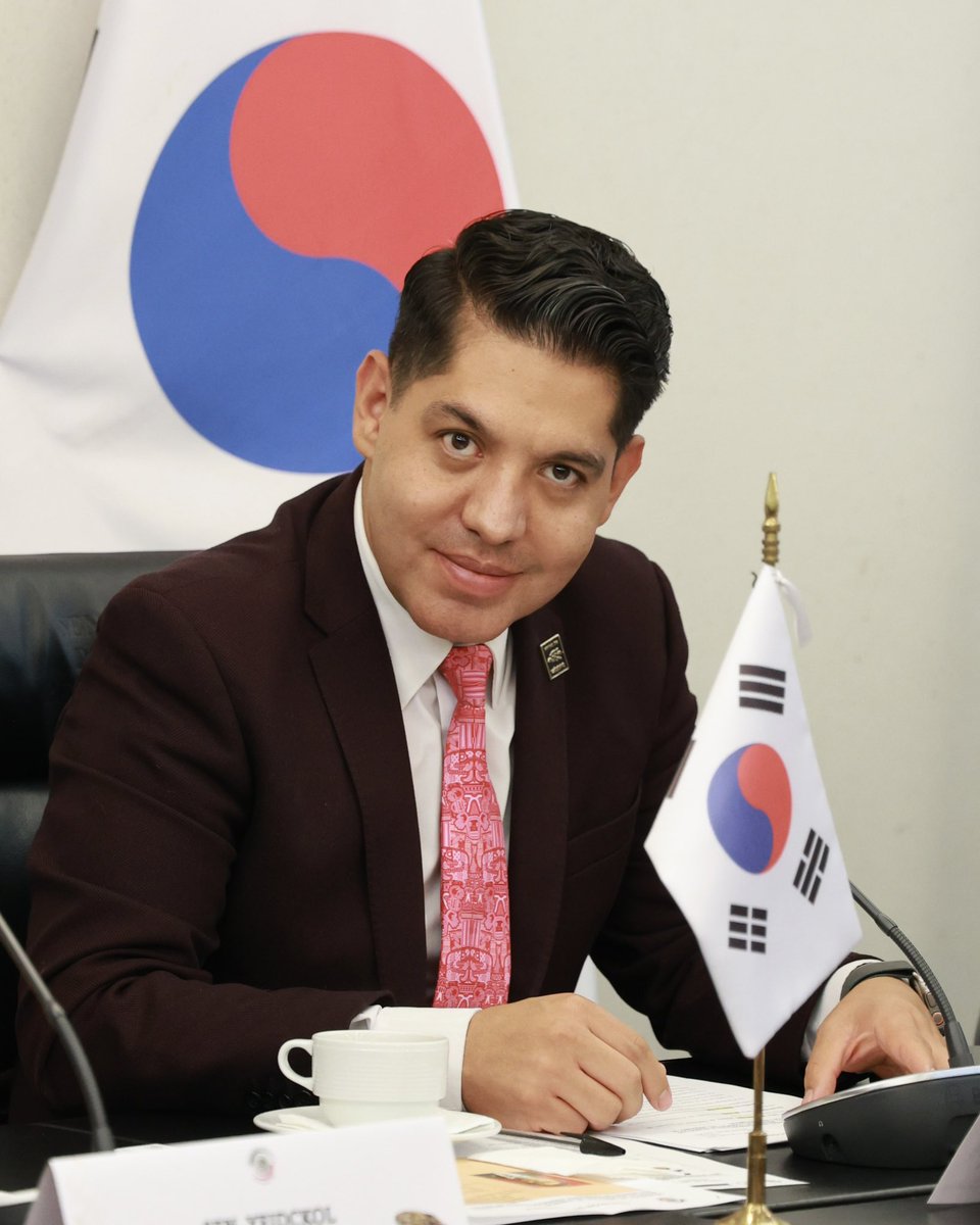 Emmanuel Reyes tweet media