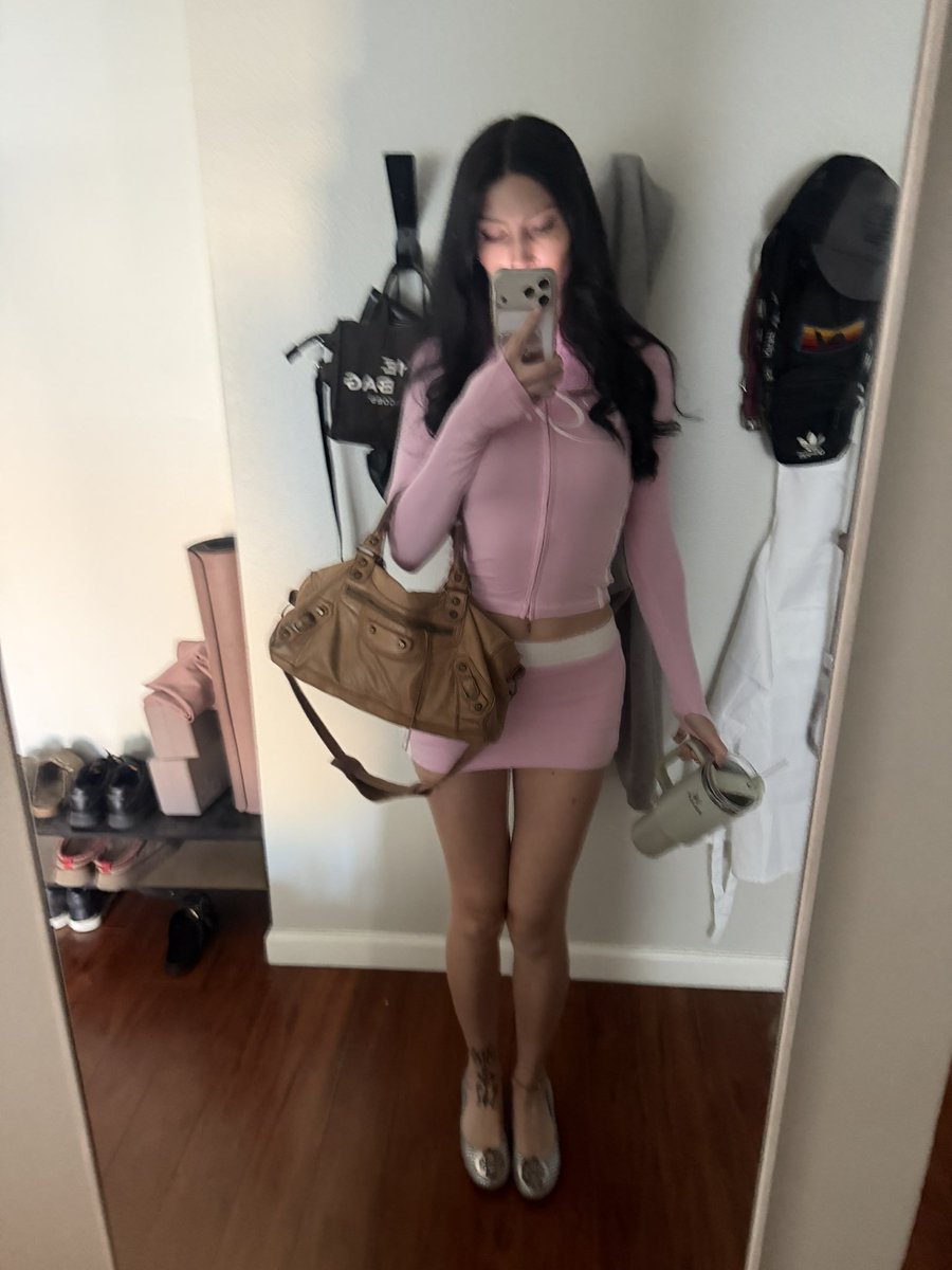 clubdiscolita's tweet photo. hehehhe brb https://t.co/tGikTgg22k
