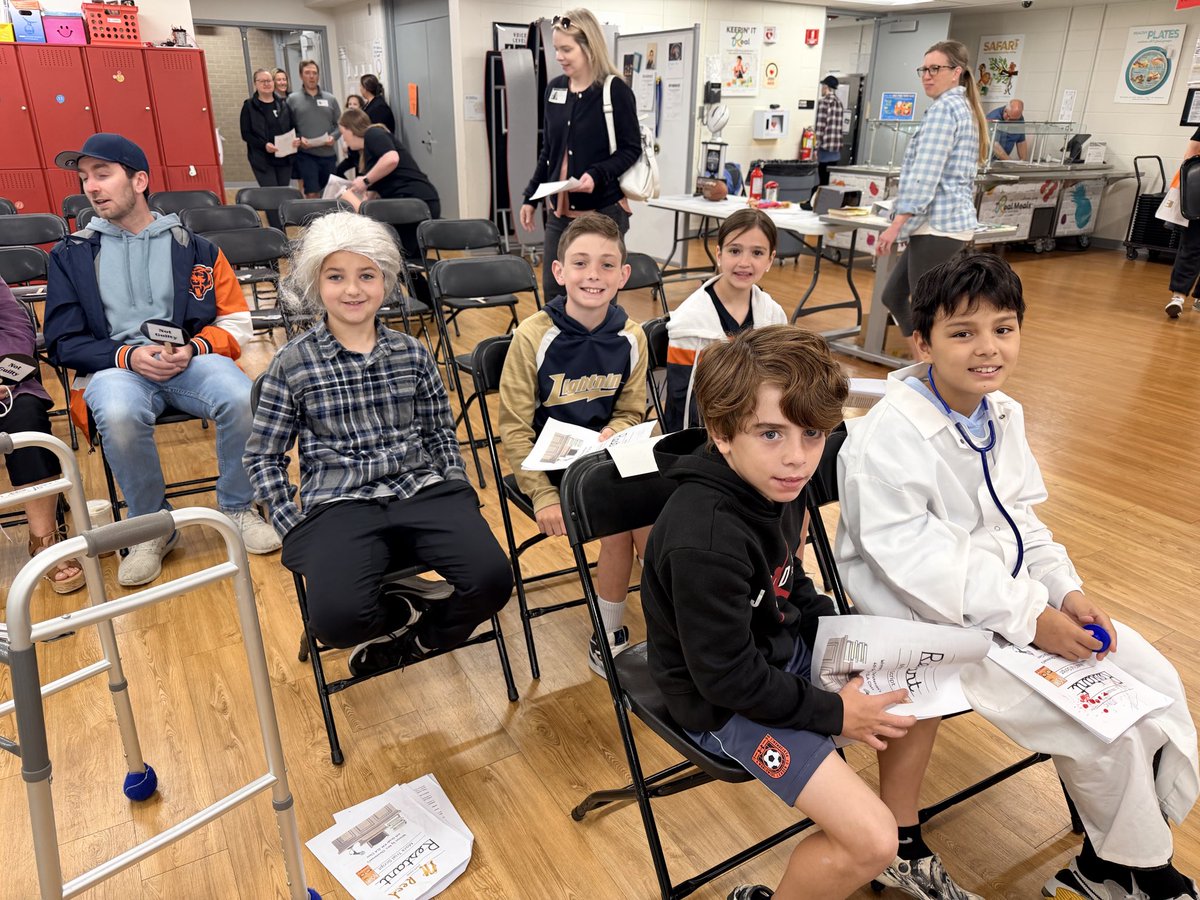 HaileyHartford's tweet photo. Mrs. Christensen did a FABULOUS job setting up this mock trial! I was amazed at all of the work these cardinals did to make this day such a success! ♥️ #sd113a #centralcards https://t.co/SfnwiPTFDq