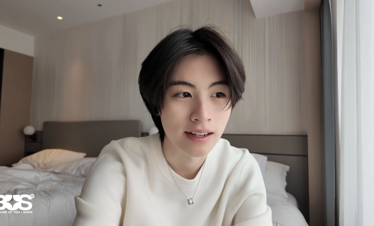 𝒎𝒊𝒌𝒊 tweet media