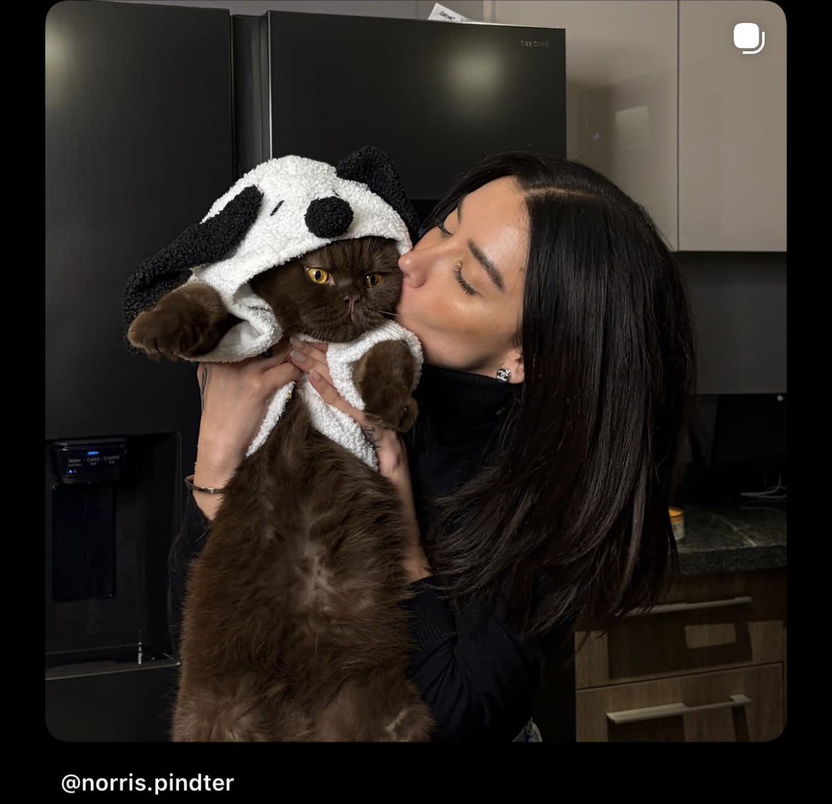 CMBYCMB's tweet photo. La Queen 👸 @realkarime con norrito lindo via Instagram stories
https://t.co/4EnBbkV4WJ
#KarimePinter https://t.co/cNlHFJyIIc