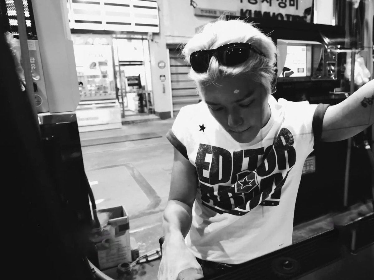 태용 tweet media