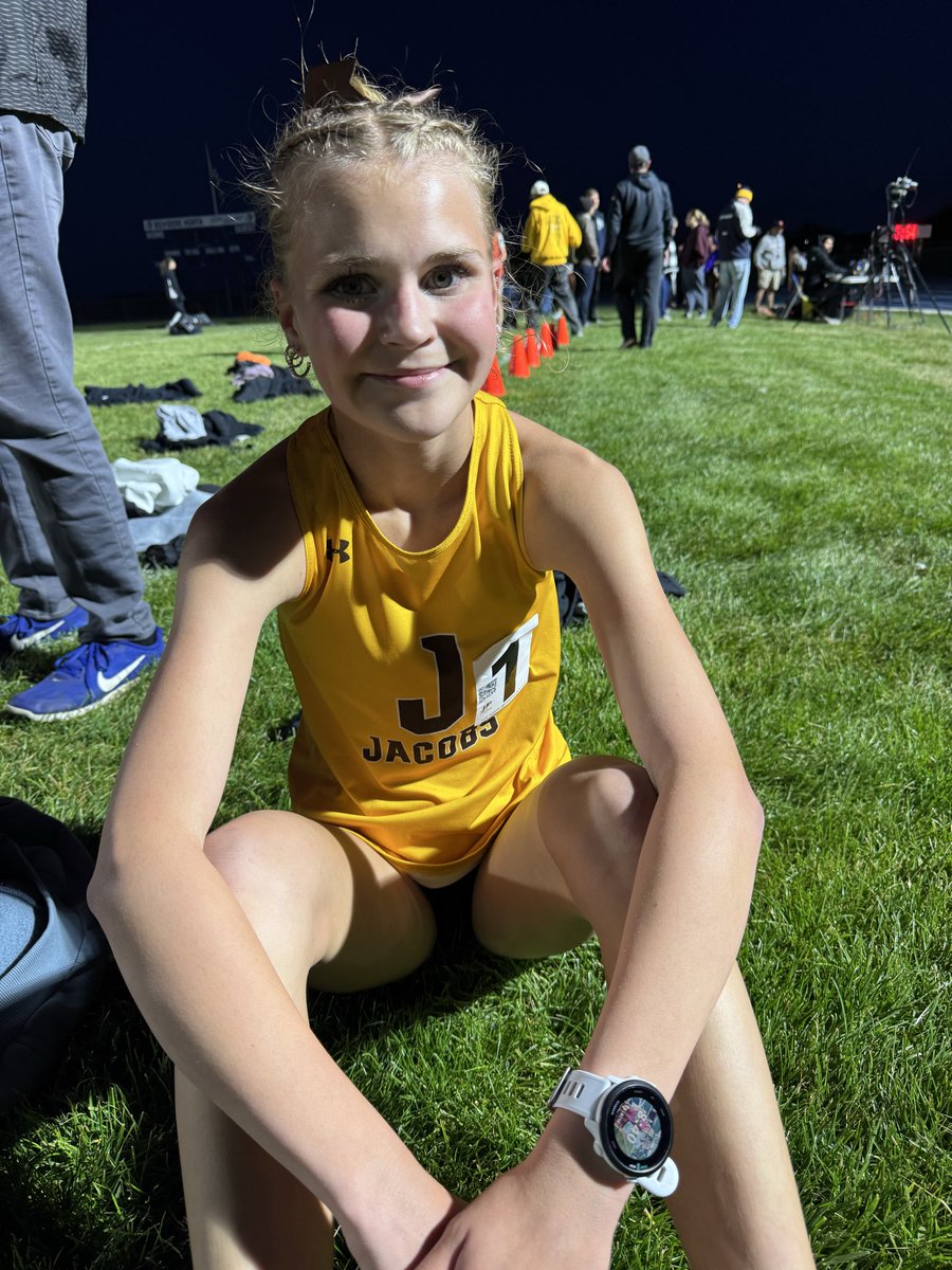 JacobsGirlsTF's tweet photo. Another qualifying time out of Lennox Szymonik, this time in the 1600m!!! https://t.co/yYiOXYhYNe