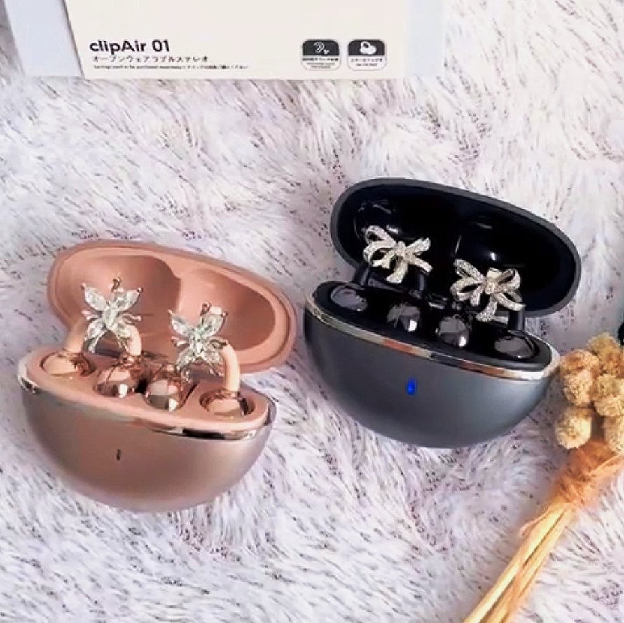 cafemalte's tweet photo. di shOpEE ternyata ADA guys!😭💗

BAHKAN packagingnya lebih gemes✨
pilihan bentuk TWS-nya banyak banget, aesthetic + affordable lagi… pantes aja yang beli udah rame😣 https://t.co/eVES1mRF8I