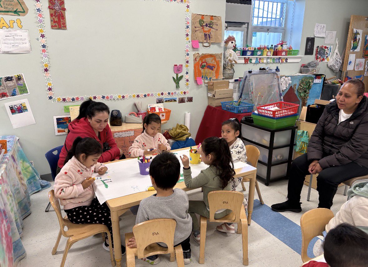 MPkd24's tweet photo. Q373 Students and someone special, celebrated Mother’s Day. They had breakfast and made a keepsake potholder they decorated together. https://t.co/dy4IzZeVwg