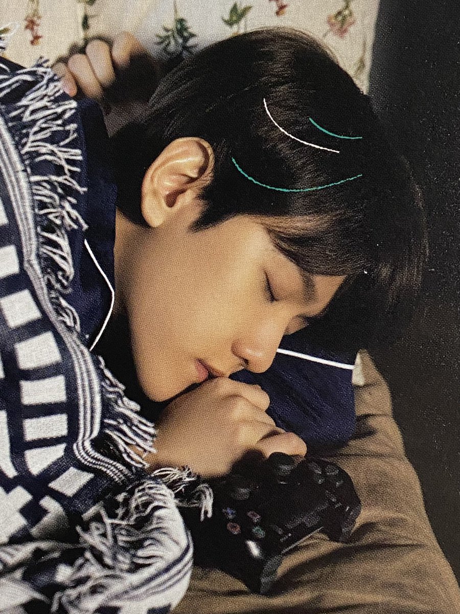 Little B 'ㅅ' tweet media
