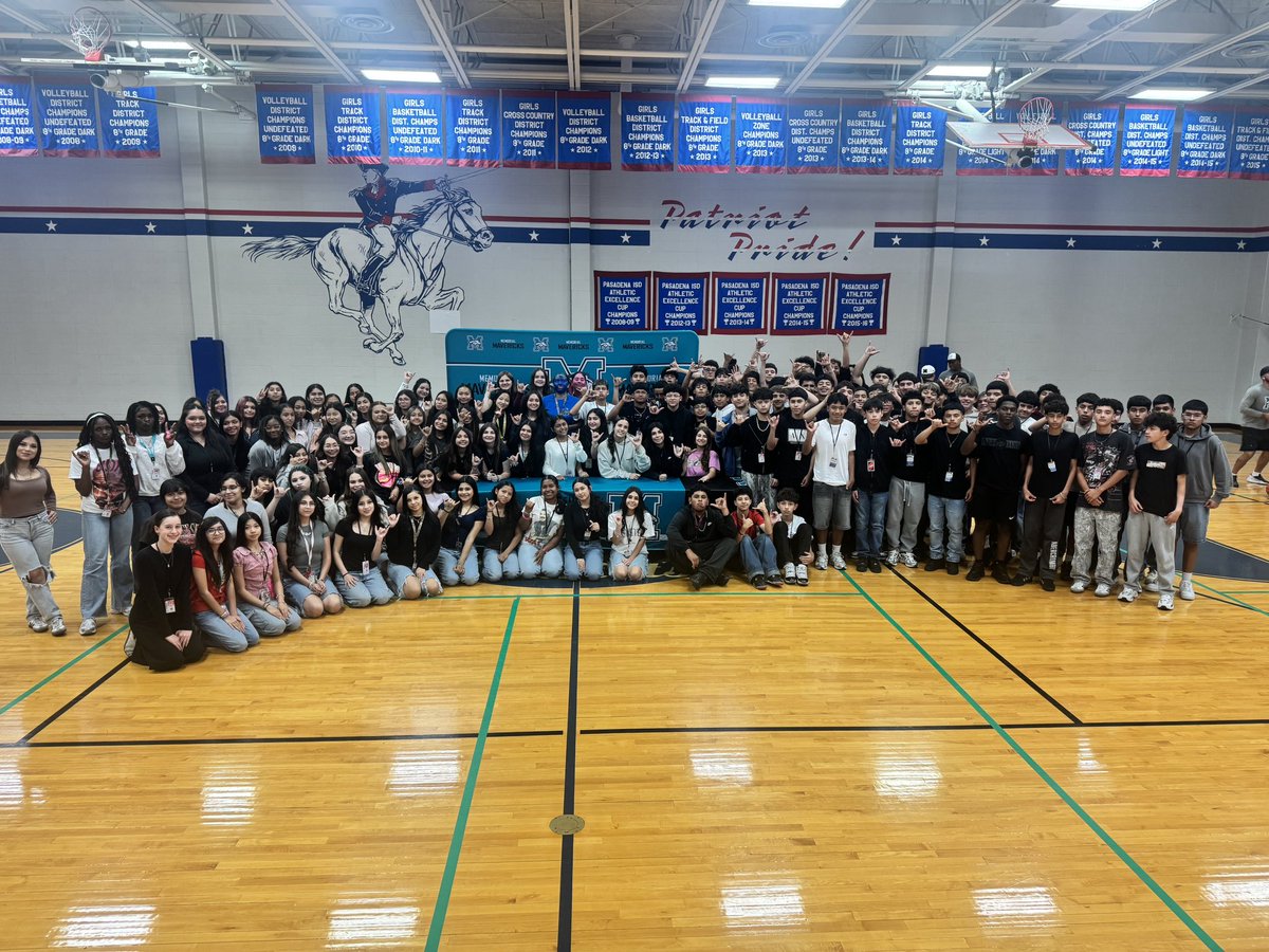 CoachFreeman73's tweet photo. Great turnout at our Signing Days with @SjiAthletics, @MillerAthletics, and @BondyAthletics. Excited about the future and all of the student athletes that will be joining the Maverick family at PMHS next year. Can’t wait to get them on campus this summer and get to work. #MavUp https://t.co/cwUtBLVgXQ