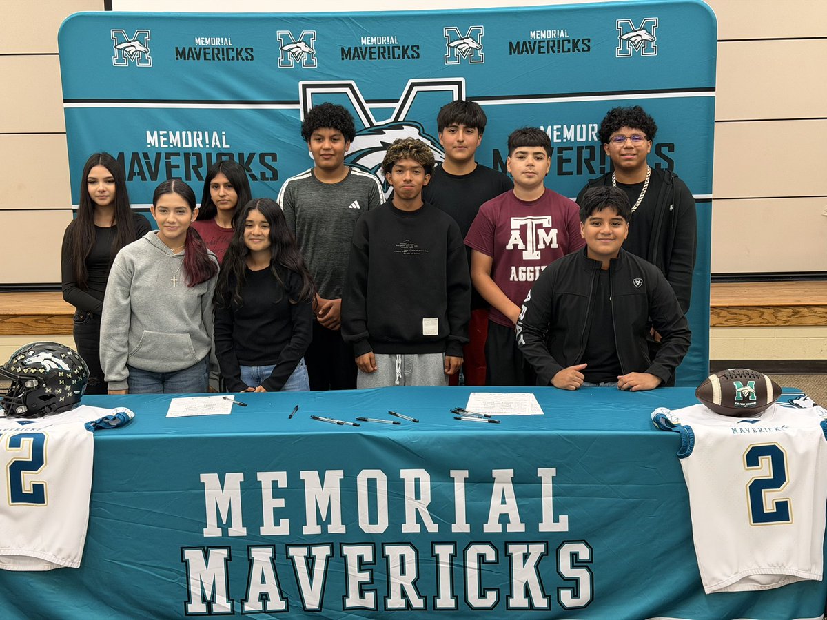 CoachFreeman73's tweet photo. Great turnout at our Signing Days with @SjiAthletics, @MillerAthletics, and @BondyAthletics. Excited about the future and all of the student athletes that will be joining the Maverick family at PMHS next year. Can’t wait to get them on campus this summer and get to work. #MavUp https://t.co/cwUtBLVgXQ