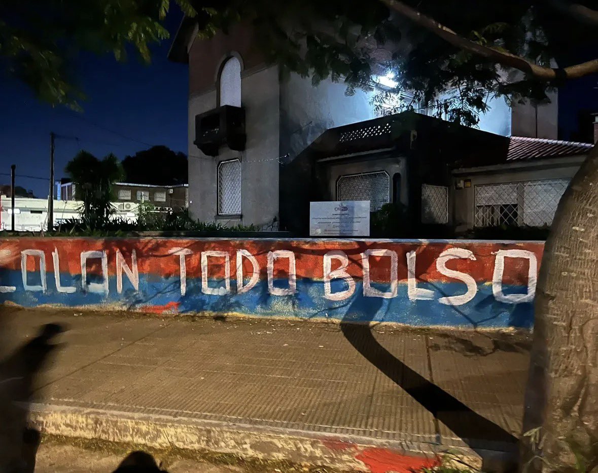 bolsoxley79's tweet photo. los pibes tienen k pintar 🖌️🇳🇱 https://t.co/etkObp73JW