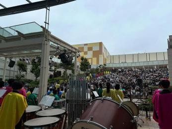 kashiwa_citypr's tweet photo. ☆本日更新☆
かしわの吹奏楽
「ららぽーと柏の葉ミュージックふぇすた2026」に32団体が出演♪

5-11月はミュージックふぇすた🎉
昨年から参加団体も増加🆙✨
柏の葉に立ち寄る際にはチェック👍

https://t.co/RQrYAtczIf

#柏市 #吹奏楽 https://t.co/8bc0JKwnr8