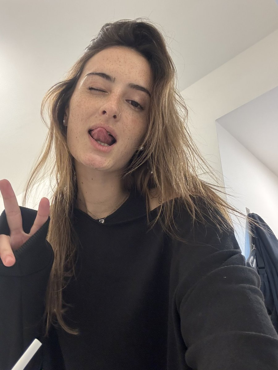 Lisa Lexii tweet media