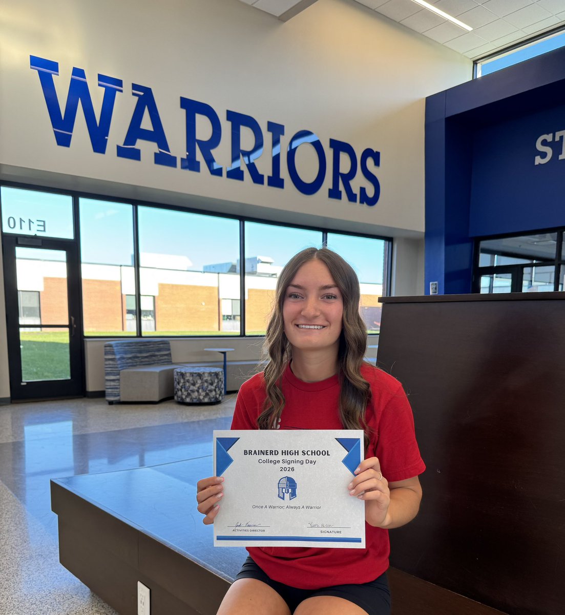CLCRAIDERS_SB's tweet photo. Signing alert 2!!! Brainerd Senior outfielder Tiana Herron recently signed her NLI to attend CLC and pmm lm Y softball.  Welcome to Raider Softball!!! #rollraids @CLCRaiderSports @clcmnedu https://t.co/EaJNyLZqMi