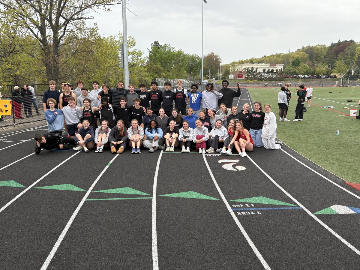 MrMeehanNAHS's tweet photo. SENIOR KNIGHT!

Girls track closes out our regular season with a win over Andover 87-58. 

Great performances all around and a great night honoring an amazing group of seniors. https://t.co/d4zKNsrHmt