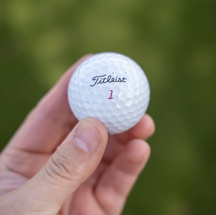 Classic Golf Swing tweet media