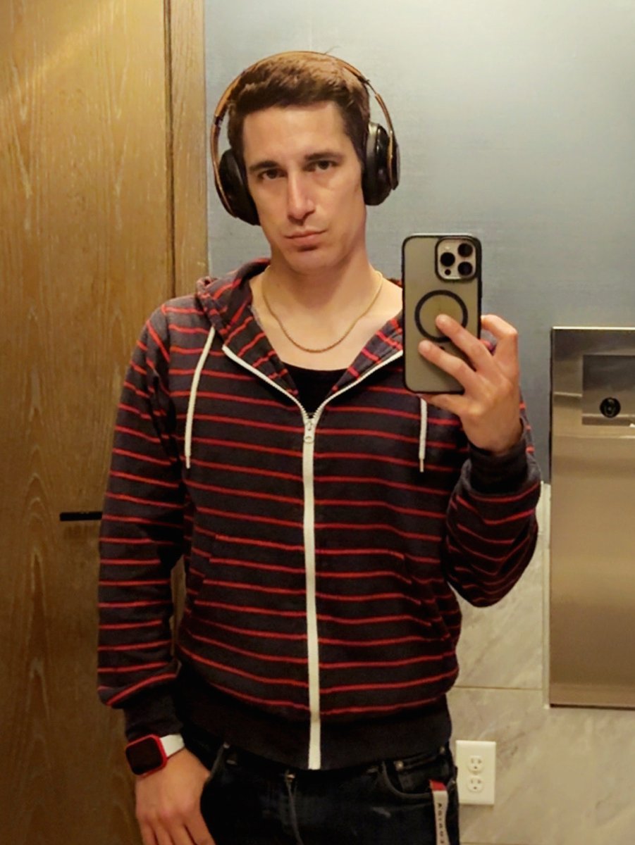 Zac_Stone93's tweet photo. 🇬🇧🇺🇸 Red, white and blue jacket from 2009 (HIGH SCHOOL - @HarmonyHighFL🐂) was a favorite. Still fits! I only wear it occasionally. 

#Longhorn #Osceola #HarmonyHigh #SaintCloud #Jacket #Chaqueta #Harmony #Florida #Education #HighSchool #Escuela #School #FL https://t.co/k4Qd8WbMkw