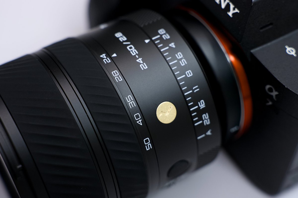 ShotenKobo's tweet photo. 🔥🔥ついにｷﾀｧ-----------!!🔥🔥
Thypoch Voyager AF 24-50mm f/2.8
Eマウントから登場ですｯ!!
インナーフォーカス450g!!
🔥AFズームレンズの実力やいかにｯ‼️
⬇️先行予約ﾊﾞｰｹﾞﾝﾌﾟﾗｲｽ⬇️
※お届けは6月以降を予定
https://t.co/uSVVCvU0Or
⬇️最速開封ファーストインプレッション動画
https://t.co/OSV3bXYGb8