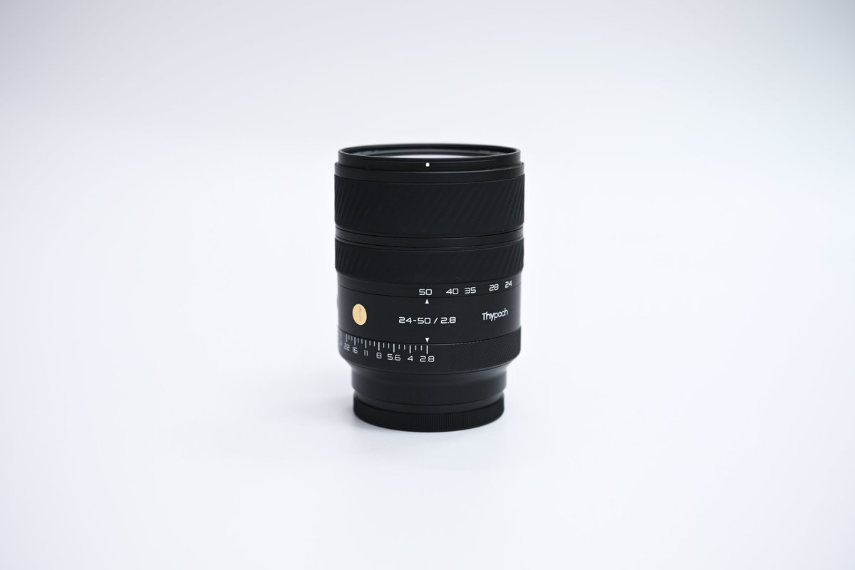 ShotenKobo's tweet photo. 🔥🔥ついにｷﾀｧ-----------!!🔥🔥
Thypoch Voyager AF 24-50mm f/2.8
Eマウントから登場ですｯ!!
インナーフォーカス450g!!
🔥AFズームレンズの実力やいかにｯ‼️
⬇️先行予約ﾊﾞｰｹﾞﾝﾌﾟﾗｲｽ⬇️
※お届けは6月以降を予定
https://t.co/uSVVCvU0Or
⬇️最速開封ファーストインプレッション動画
https://t.co/OSV3bXYGb8